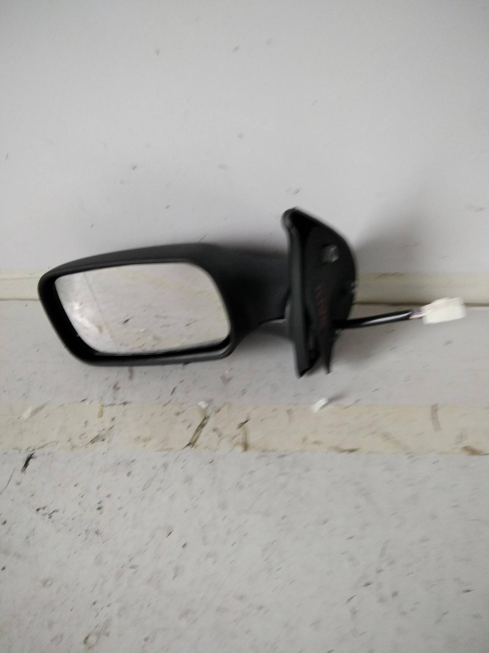 Retrovisore est. regolaz. elettr. sx.